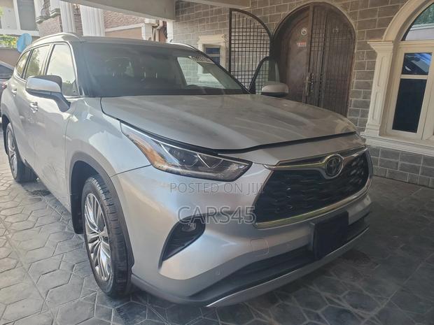 Toyota Highlander Limited AWD 2020 Silver