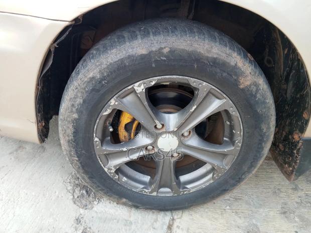 Honda Accord 1999 Gold