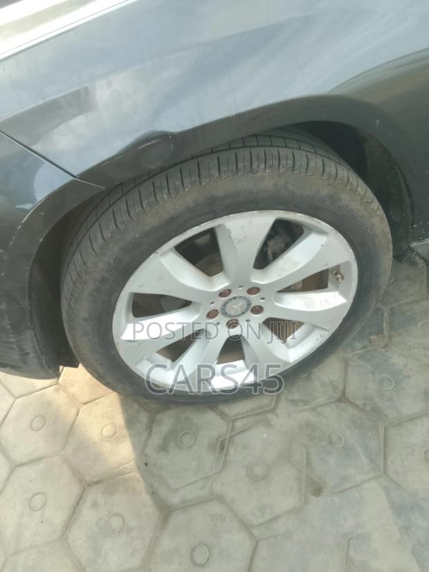 Mercedes-Benz GLK-Class 2010 Gray