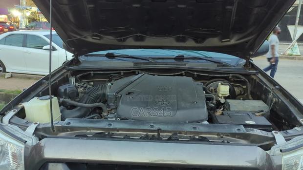 Toyota Tacoma 4dr Double Cab 5.0 ft. SB (2.7L 4cyl 4A) 2015 Gray