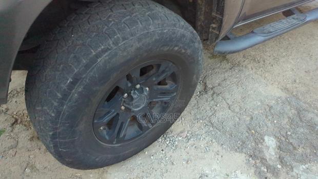 Toyota Tacoma 4dr Double Cab 5.0 ft. SB (2.7L 4cyl 4A) 2015 Gray
