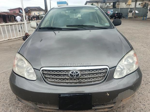 Toyota Corolla 2007 Gray