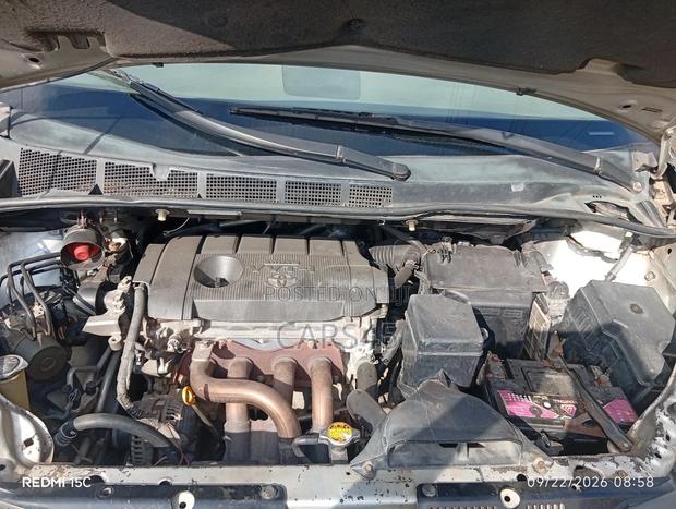 Toyota Sienna 2011 Silver