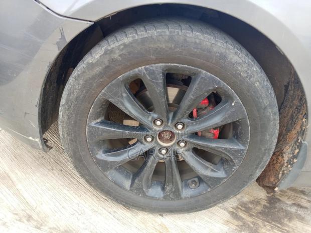 Hyundai Sonata 2011 Gray