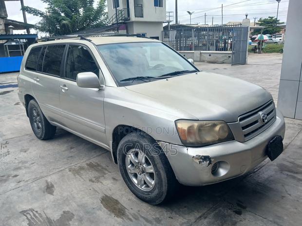 Toyota Highlander 2005 Silver