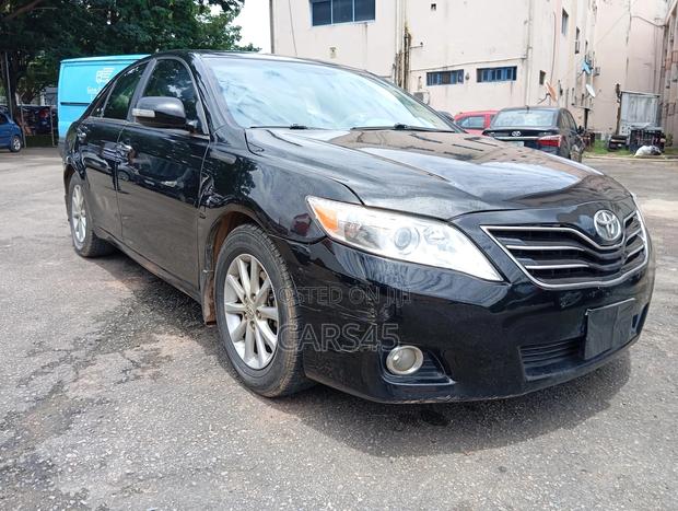 Toyota Camry 2010 Black