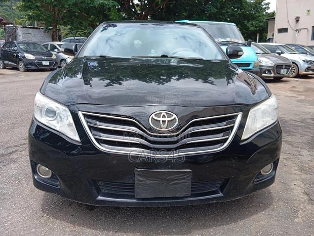 Toyota Camry 2010 Black