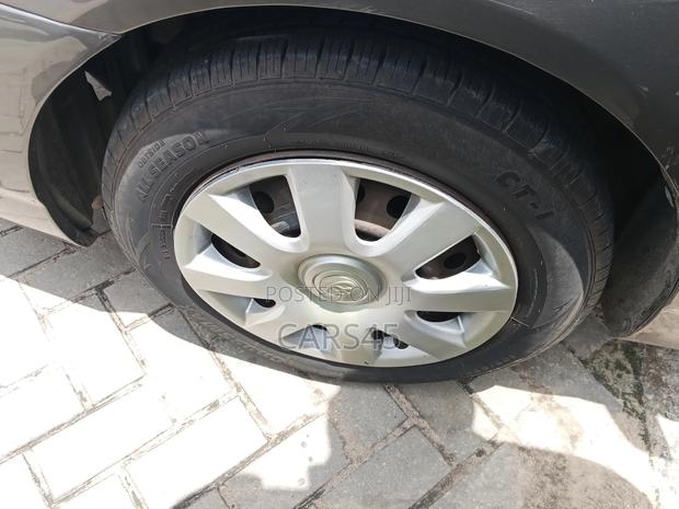 Toyota Corolla 2007 Gray