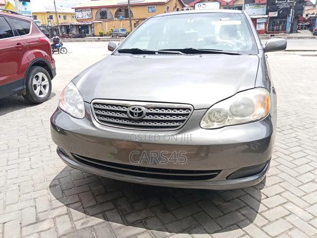 Toyota Corolla 2007 Gray