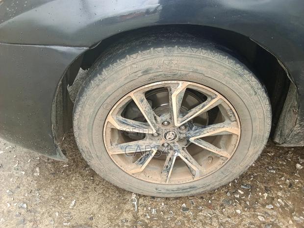 Toyota Matrix 2006 Blue
