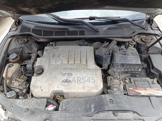 Toyota Camry 2009 Silver