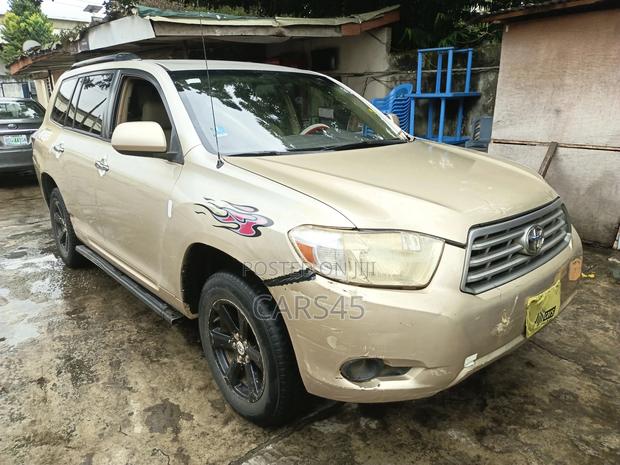 Toyota Highlander 2008 Gold