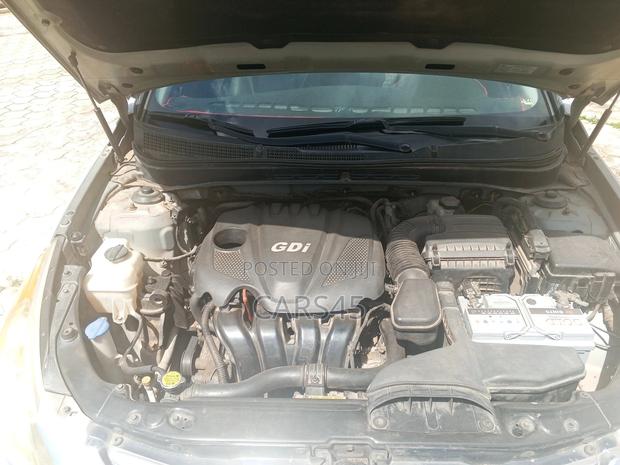 Hyundai Sonata 2012 Blue