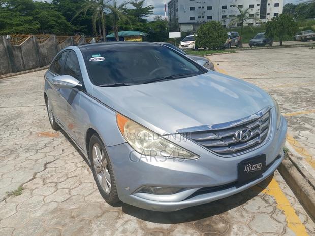 Hyundai Sonata 2012 Blue
