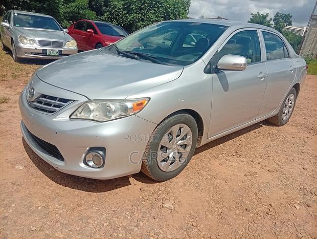 Toyota Corolla 2010 Silver