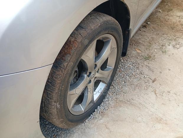 Toyota Venza AWD 2011 Silver