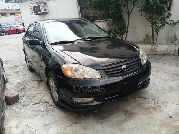 Toyota Corolla 2004 Black