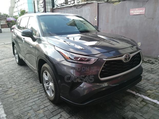 Toyota Highlander 2021 Gray