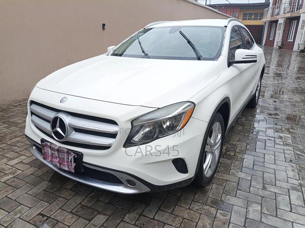 Mercedes-Benz GLA-Class 2017 White