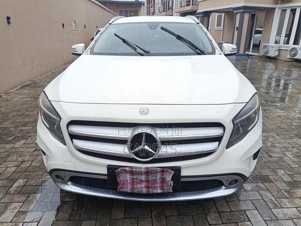 Mercedes-Benz GLA-Class 2017 White