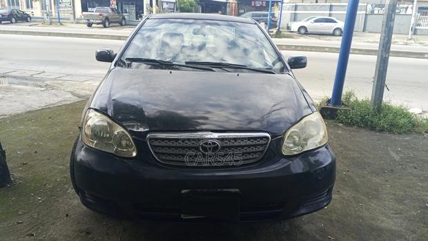 Toyota Corolla LE 2005 Black