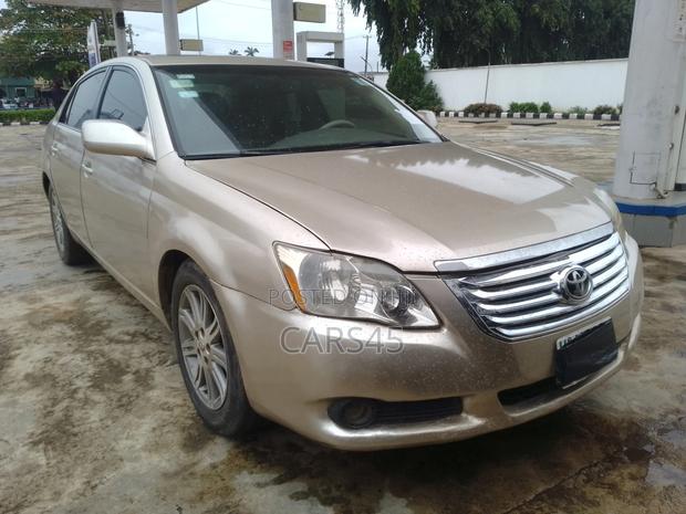 Toyota Avalon 2006 Gold