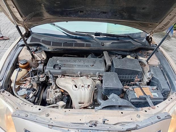 Toyota Camry 2007 Gold