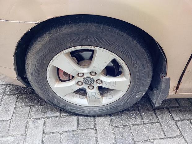 Toyota Camry 2007 Gold
