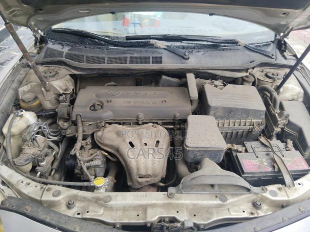 Toyota Camry 2009 Silver