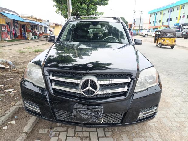 Mercedes-Benz GLK-Class 2010 Black