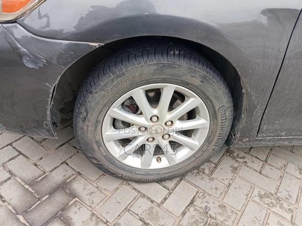 Toyota Camry 2011 Gray
