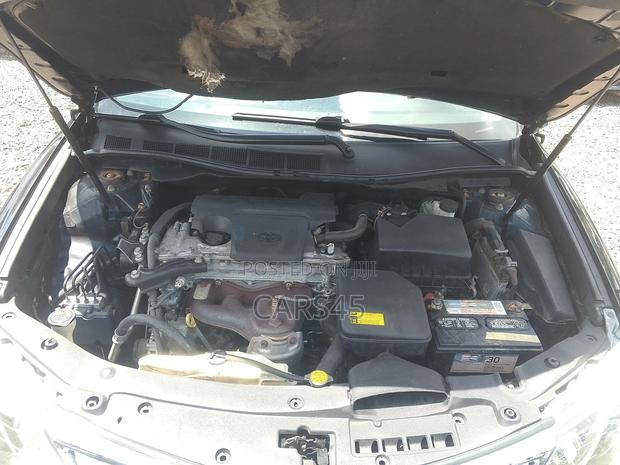 Toyota Camry LE 4dr Sedan (2.5L 4cyl 6A) 2014 Blue