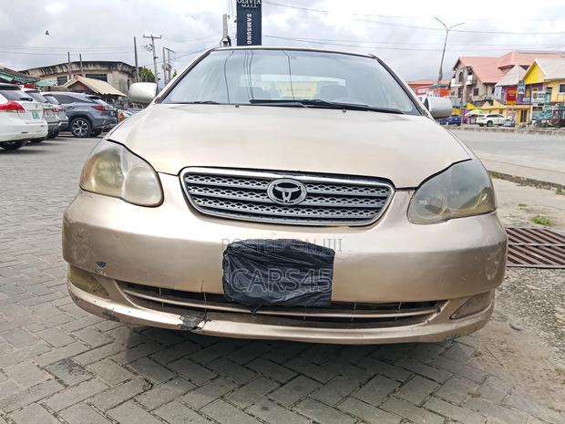 Toyota Corolla 2006 Gold