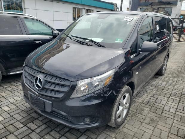 Mercedes-Benz Metris 2016 Black