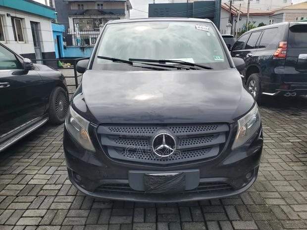 Mercedes-Benz Metris 2016 Black