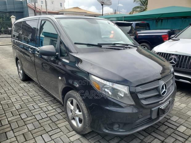 Mercedes-Benz Metris 2016 Black