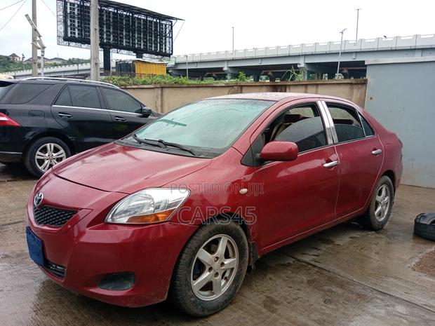 Toyota Yaris 2008 Red