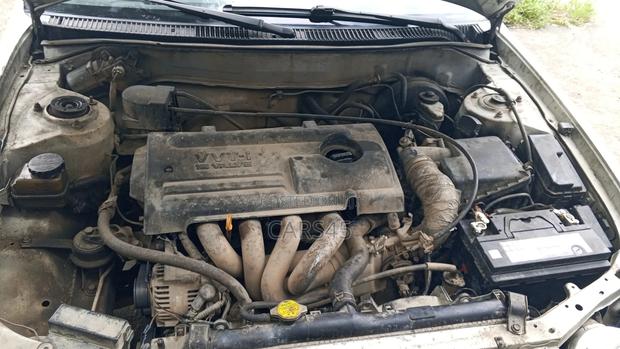 Toyota Corolla 1.9 D Hatchback 2000 Silver