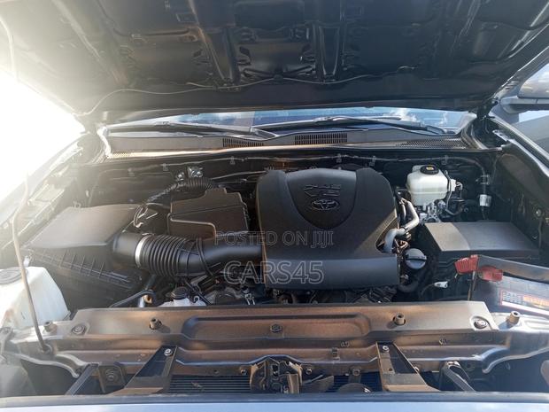 Toyota Tacoma 2021 Gray