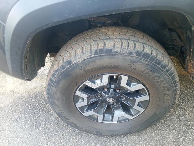 Toyota Tacoma 2021 Gray
