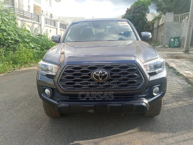 Toyota Tacoma 2021 Gray