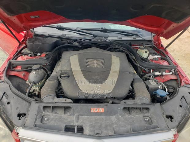 Mercedes-Benz C300 2009 Red