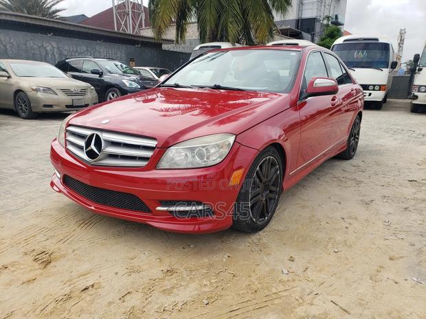 Mercedes-Benz C300 2009 Red