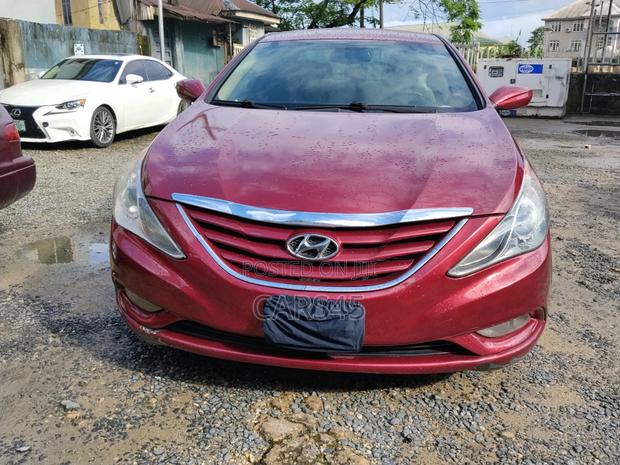 Hyundai Sonata Limited 2.0T Sedan (2.0L 4cyl 6A) 2013 Red
