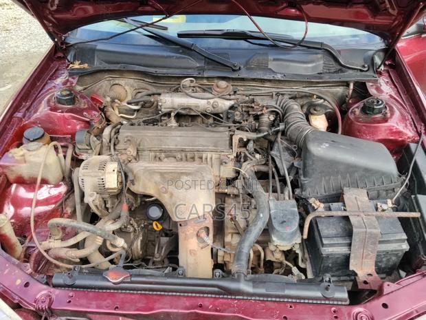 Toyota Camry LE 4dr Sedan (2.2L 4cyl 4A) 2001 Red