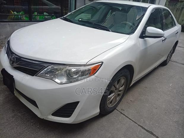 Toyota Camry 2014 White