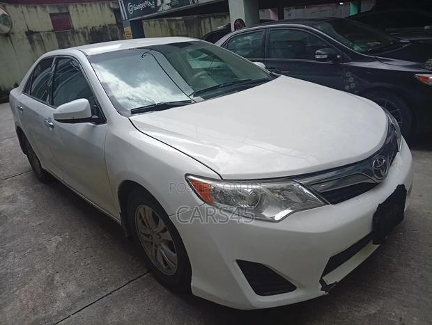 Toyota Camry 2014 White