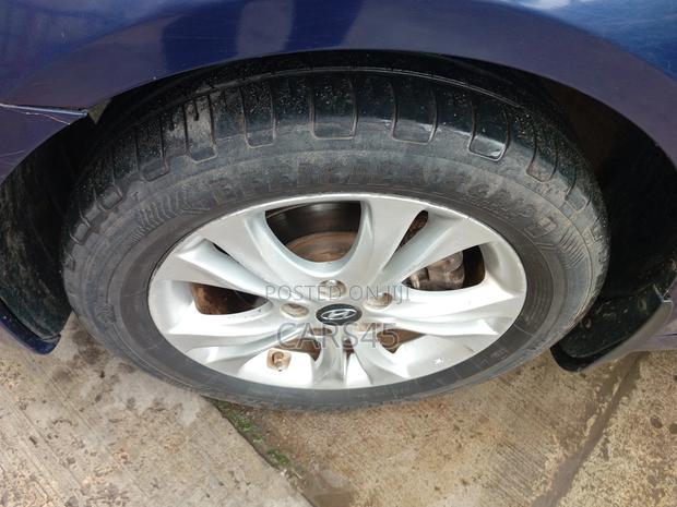 Hyundai Sonata 2011 Blue