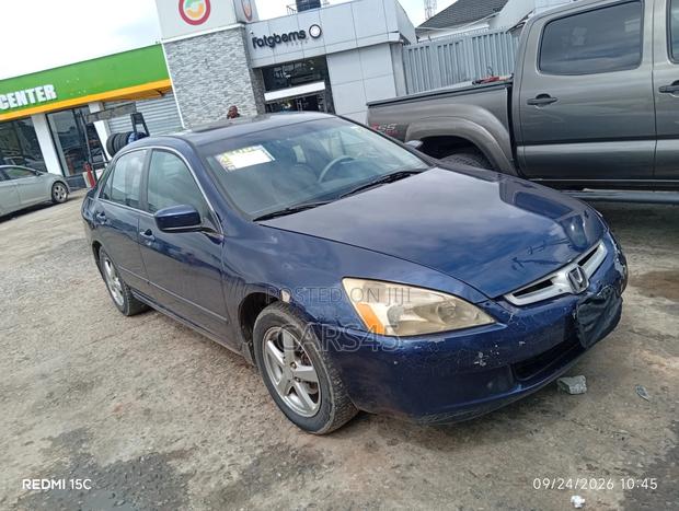 Honda Accord 2005 Blue