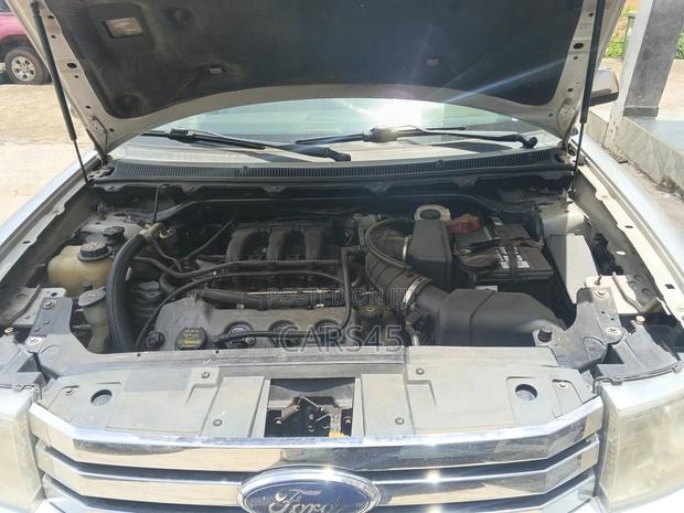 Ford Flex 2010 Silver